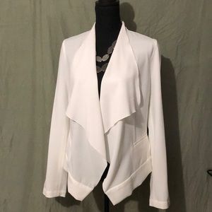 Light flowing outer layer